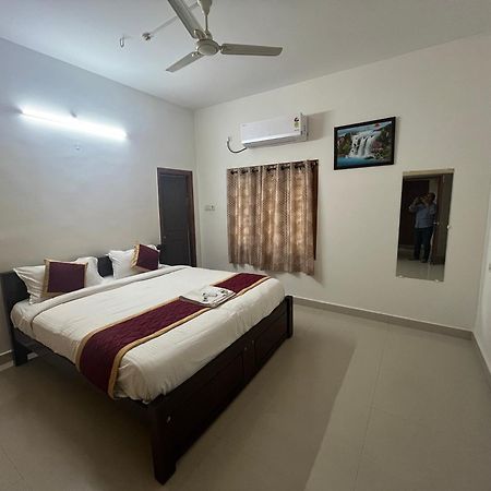 Nanda Mohan Homestay- Luxuries Ac Apartment Close To Alipiri Foothills-Kapila Teertham And Iskcon Temple Τιρουπάτι Εξωτερικό φωτογραφία