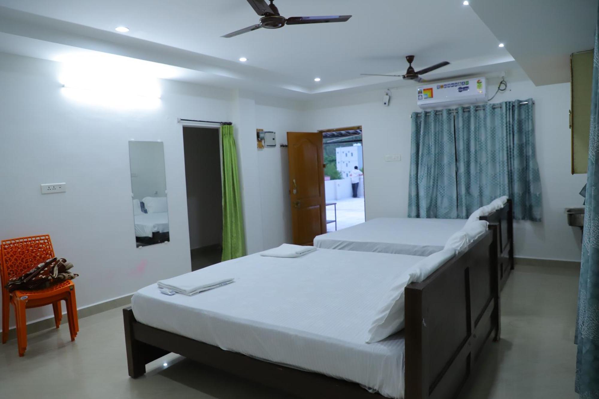 Nanda Mohan Homestay- Luxuries Ac Apartment Close To Alipiri Foothills-Kapila Teertham And Iskcon Temple Τιρουπάτι Εξωτερικό φωτογραφία